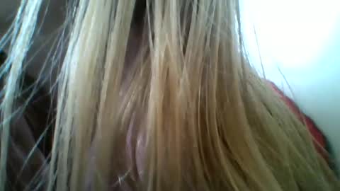 layannalea online show from March 4, 9:43 pm