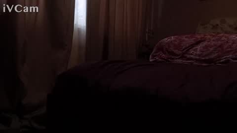 laydayy online show from November 7, 8:03 am