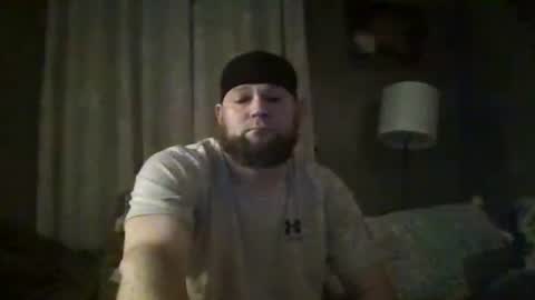 Snapshot of layinlow42 chatting on January 20, 8:41 am layinlow42 online show from January 20, 8:41 am