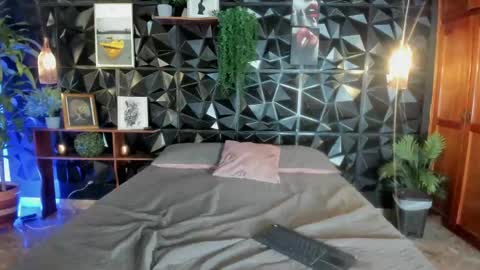 Layla online show from September 23, 2:25 am