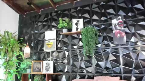 Layla online show from September 30, 12:59 am