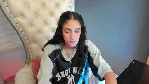 Snapshot of layla_707 chatting on March 7, 6:38 pm Layla online show from March 7, 6:38 pm