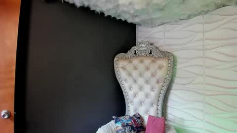 Snapshot of layla_707 chatting on March 21, 8:01 pm Layla online show from March 21, 8:01 pm