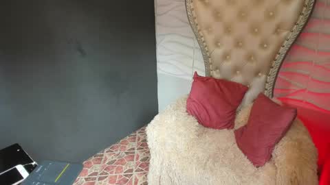 Snapshot of layla_707 chatting on May 2, 7:52 pm Layla online show from May 2, 7:52 pm