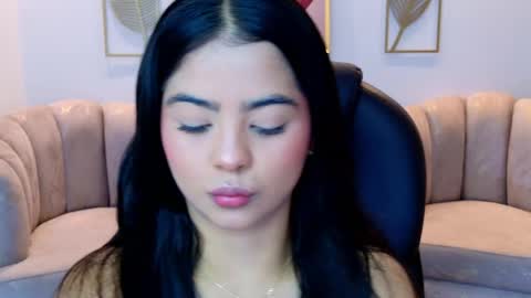 Layla Breezee online show from May 19, 11:49 am