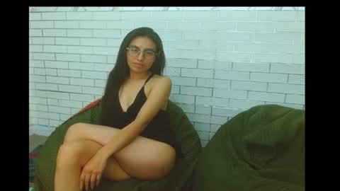 Layla Collins69 online show from July 30, 5:28 am