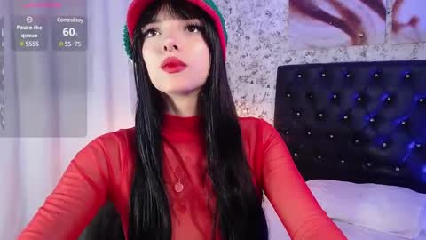 Snapshot of layla_crazybaby chatting on December 31, 6:35 pm Natalia online show from December 31, 6:35 pm