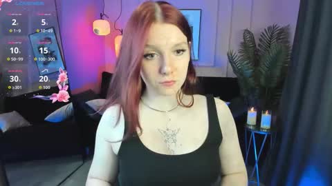 layla_glam online show from October 26, 5:35 am