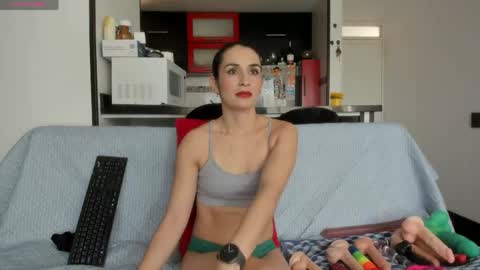 LAYLA online show from May 14, 3:41 pm