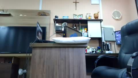 kelly online show from September 29, 8:35 pm