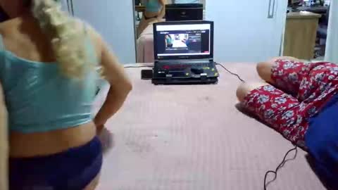 kelly online show from February 13, 3:35 am