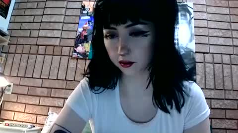 Layla Kills online show from February 8, 4:57 am