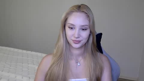 LaylaPretty001 online show from December 15, 5:23 am