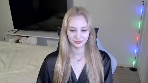 Laylla001 online show from February 23, 6:55 am