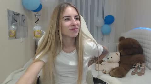 Snapshot of laymablast chatting on October 3, 6:32 am laymablast online show from October 3, 6:32 am