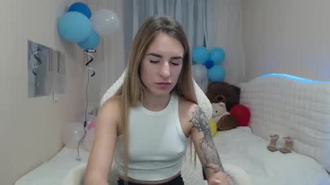 Snapshot of laymablast chatting on October 10, 6:23 am laymablast online show from October 10, 6:23 am