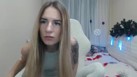 Snapshot of laymablast chatting on December 1, 8:41 am laymablast online show from December 1, 8:41 am