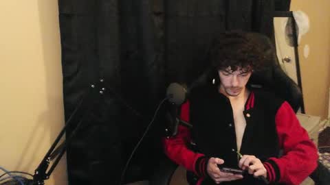 Snapshot of laymetorest420 chatting on December 16, 5:34 am Stitch online show from December 16, 5:34 am