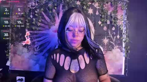 layra_66 online show from July 17, 4:34 pm