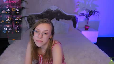 layriantavee online show from January 9, 2:18 pm