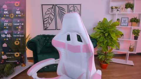 layriantavee online show from February 2, 10:13 am