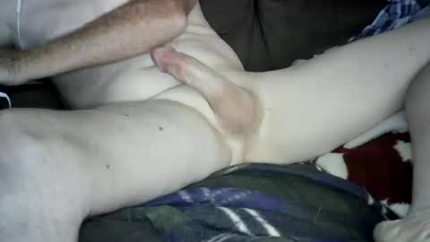 Snapshot of laytonbonner chatting on October 19, 6:47 am laytonbonner online show from October 19, 6:47 am