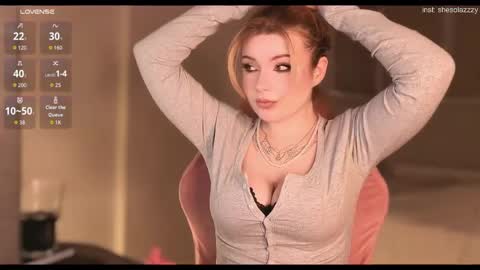 lazy girl Lizzy online show from April 22, 5:03 pm