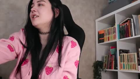 Snapshot of lazynut chatting on February 9, 4:27 am Lisa online show from February 9, 4:27 am