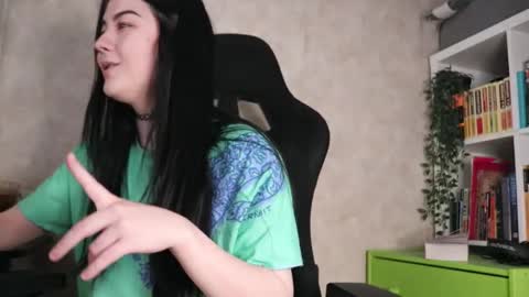 Snapshot of lazynut chatting on March 19, 2:59 am Lisa online show from March 19, 2:59 am