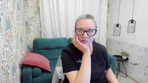 Lea online show from June 21, 5:10 am