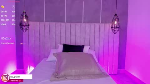    online show from October 22, 7:02 pm