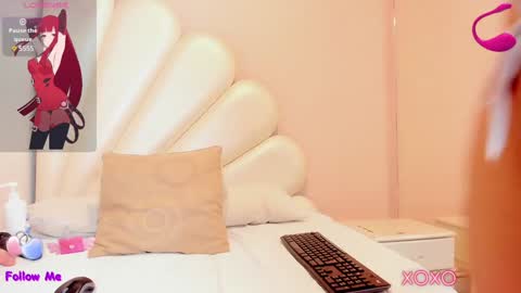 Snapshot of lea_wilson chatting on February 7, 4:06 am Lea online show from February 7, 4:06 am