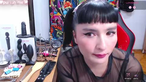 Snapshot of leah__smtith chatting on May 15, 2:29 am leah online show from May 15, 2:29 am