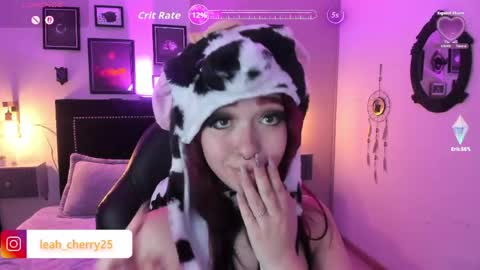 Leah online show from June 4, 10:32 am
