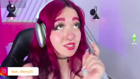 Leah online show from June 12, 10:52 pm