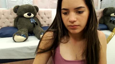 Leah online show from December 14, 5:58 pm