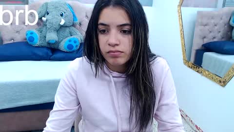 Leah online show from December 22, 4:17 pm