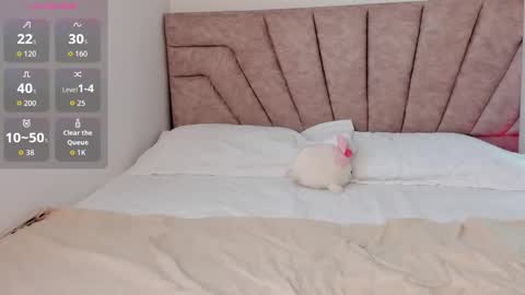 Snapshot of leahaltomm chatting on November 10, 9:36 pm leahaltomm online show from November 10, 9:36 pm