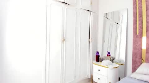 Leah  online show from March 10, 11:06 pm