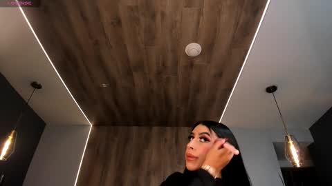 leahlombardi_ online show from October 8, 3:04 am