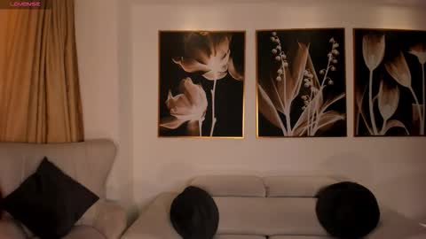 leahnovac online show from September 27, 11:04 am