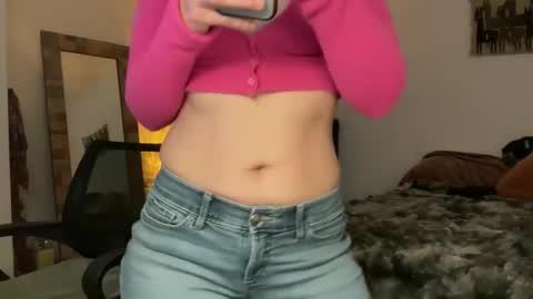 Snapshot of leahsparkles chatting on November 29, 5:27 pm Leah Sparkles online show from November 29, 5:27 pm