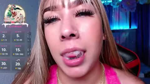 Snapshot of leahtemptation chatting on December 29, 9:06 am leah online show from December 29, 9:06 am