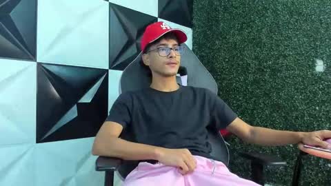 leam_1 online show from March 20, 10:14 pm