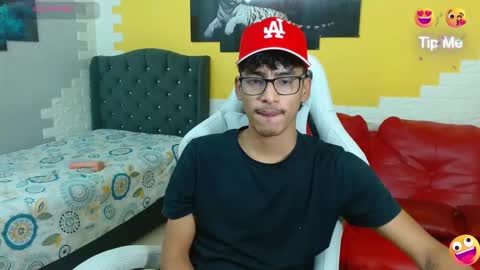 leam_1 online show from March 22, 8:56 pm