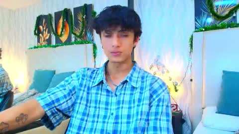 Lean online show from December 13, 9:09 pm