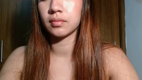 leanaalhub online show from May 28, 11:46 pm