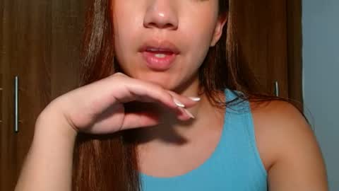 leanaalhub online show from June 9, 9:26 pm