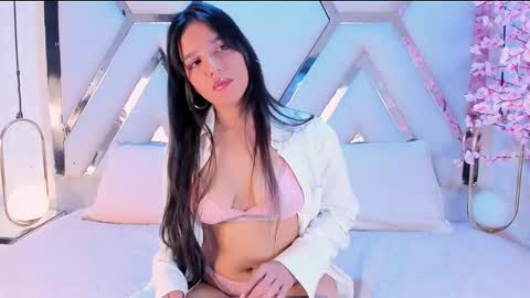 Snapshot of leanacollins1 chatting on March 28, 12:27 pm online show from March 28, 12:27 pm