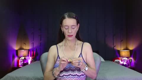 Leana online show from December 10, 11:32 am